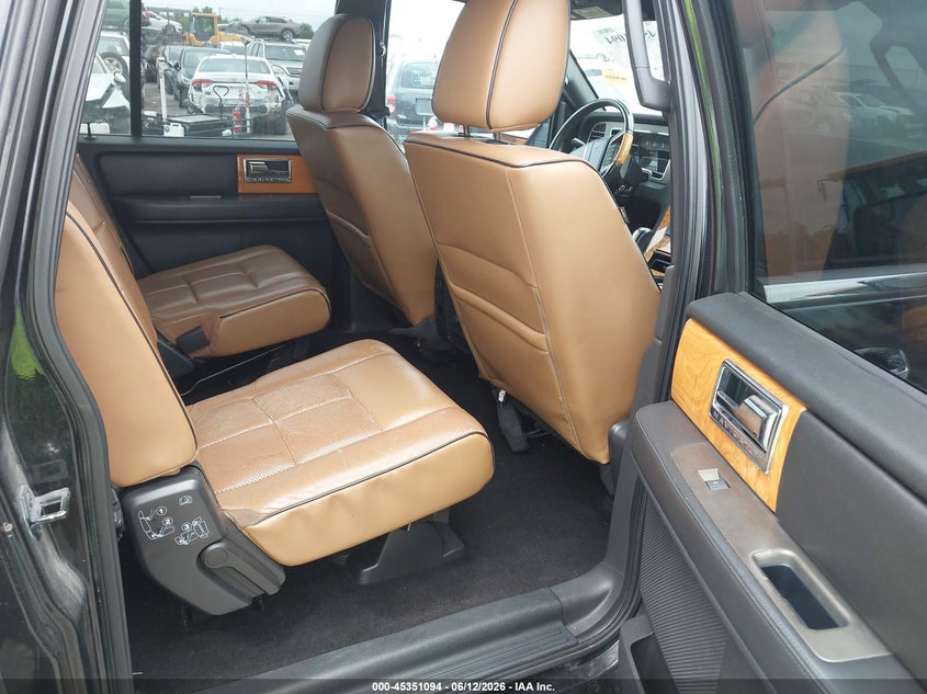 2014 LINCOLN NAVIGATOR L auction photo 8
