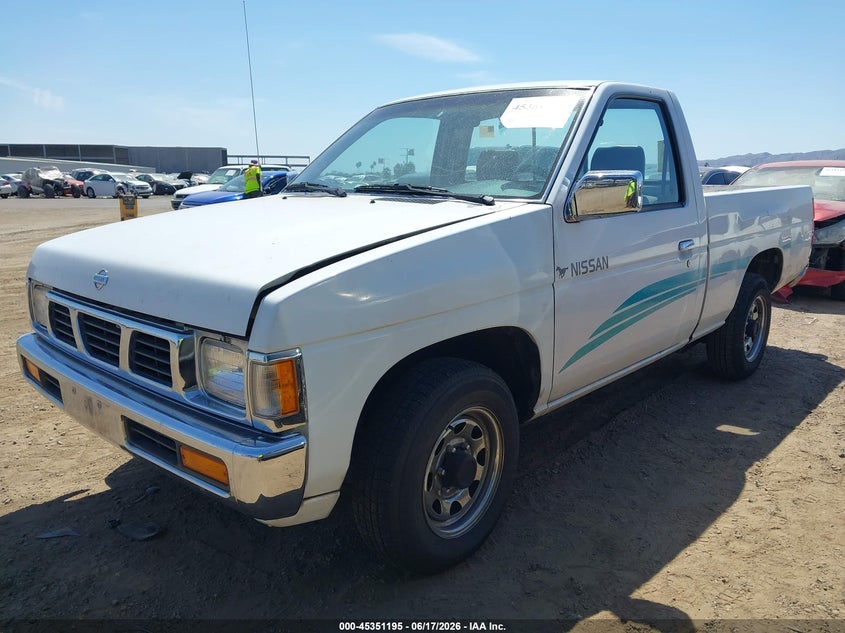 1995 Nissan Truck E/Xe 1N6SD11SXSC367635 photo 1