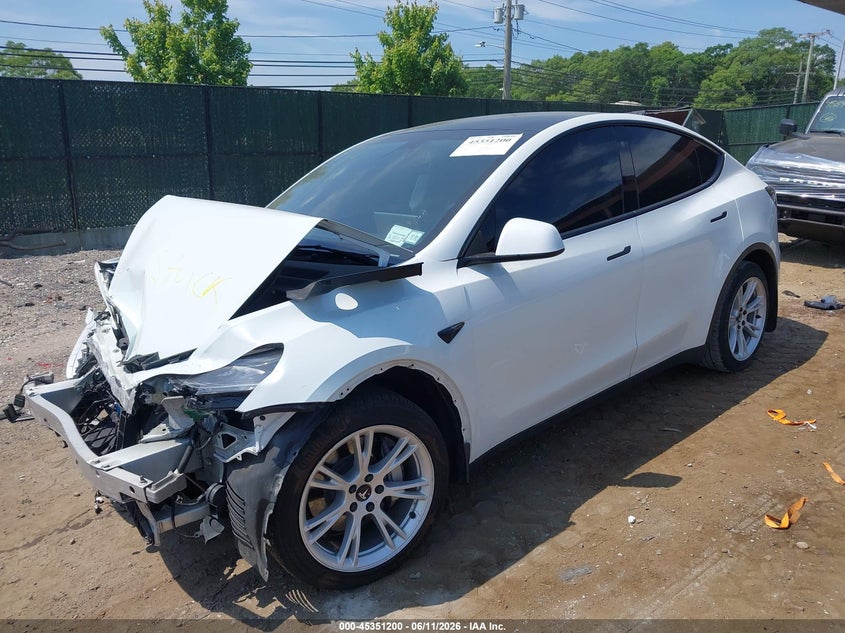 2023 TESLA MODEL Y auction photo 2