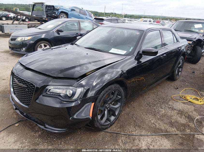 Vin: 2c3ccaag0nh225936, lot: 45849166, chrysler 300 touring 20222