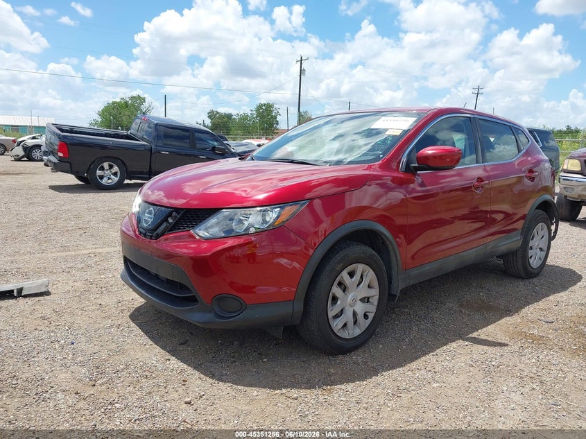 2019 NISSAN ROGUE SPORT auction photo 2