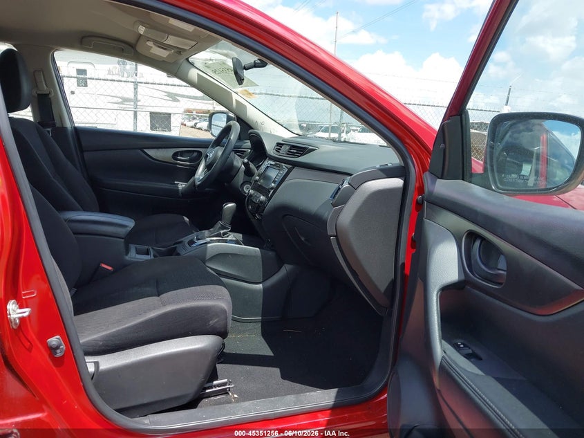 2019 NISSAN ROGUE SPORT auction photo 5