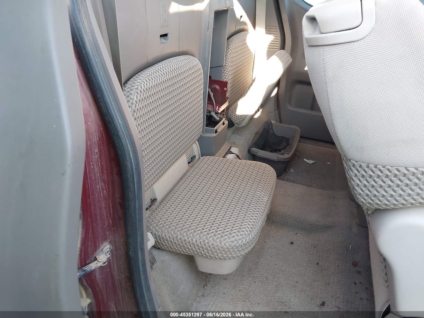 2013 NISSAN FRONTIER auction photo 8