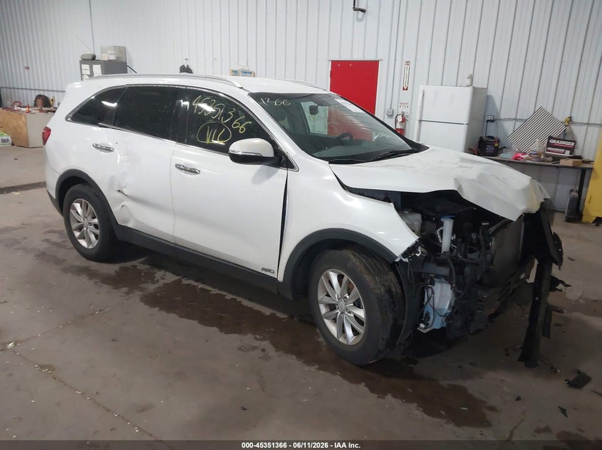 Vin: 5xypg4a52hg214988, lot: 45849313, kia sorento 3.3l lx 2017 img_1