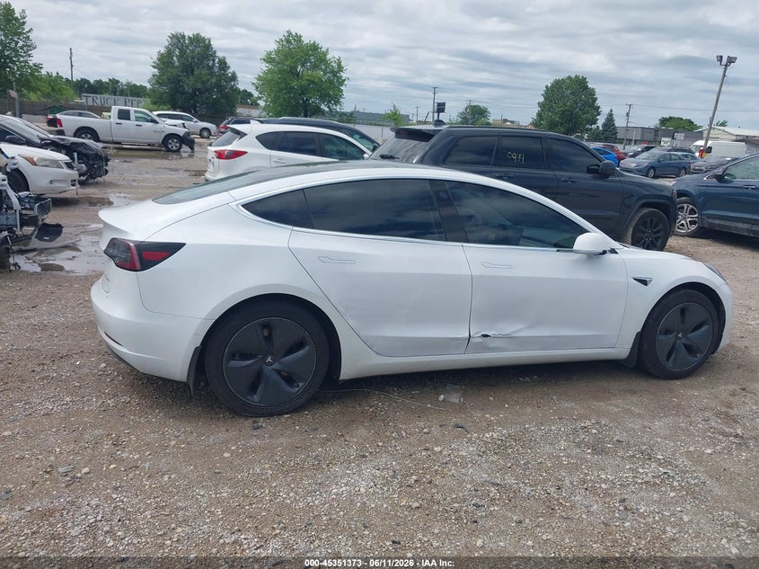 2019 Tesla Model 3 Long Range/Performance VIN: 5YJ3E1EB8KF511538 Lot: 45351373