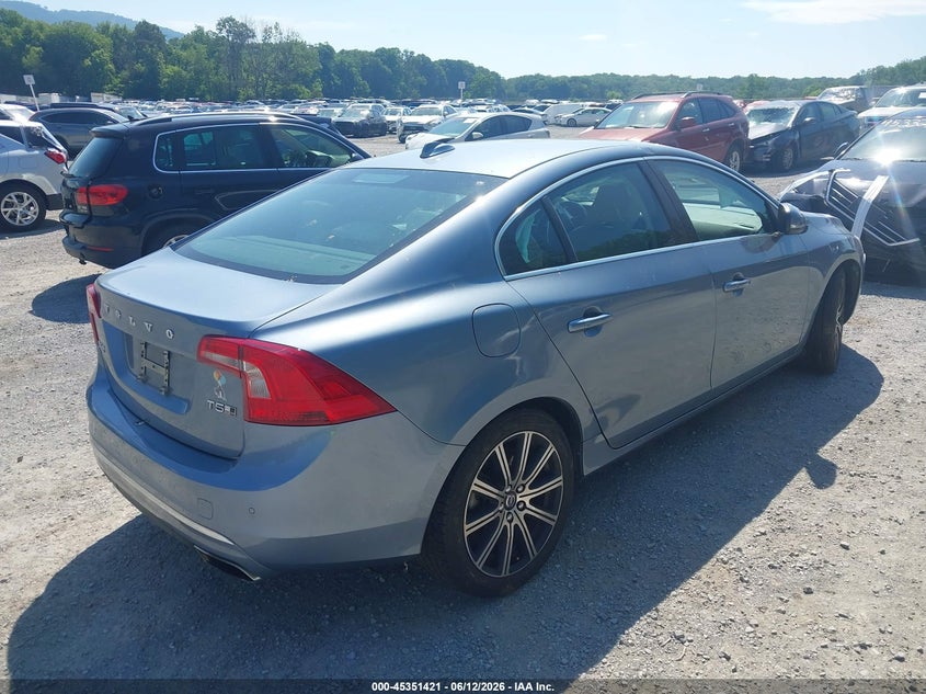 2017 VOLVO S60 INSCRIPTION auction photo 4