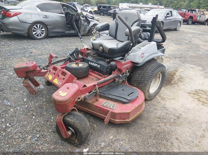 2020 EXMARK LAZER X SERIES ZERO TURN MOWER auction photo 2
