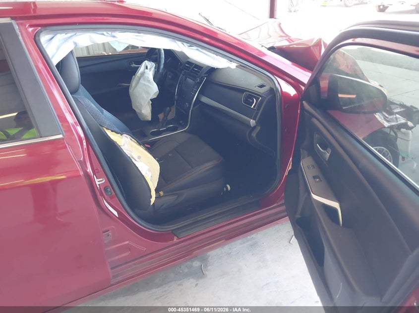 2015 TOYOTA CAMRY auction photo 5