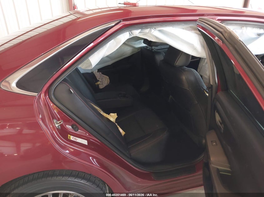 2015 TOYOTA CAMRY auction photo 8