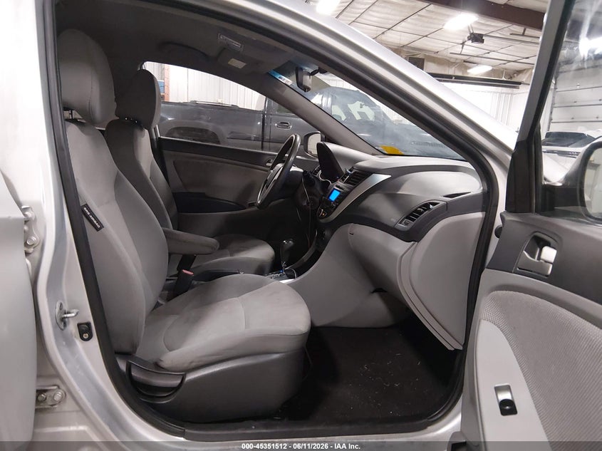 2012 HYUNDAI ACCENT auction photo 5