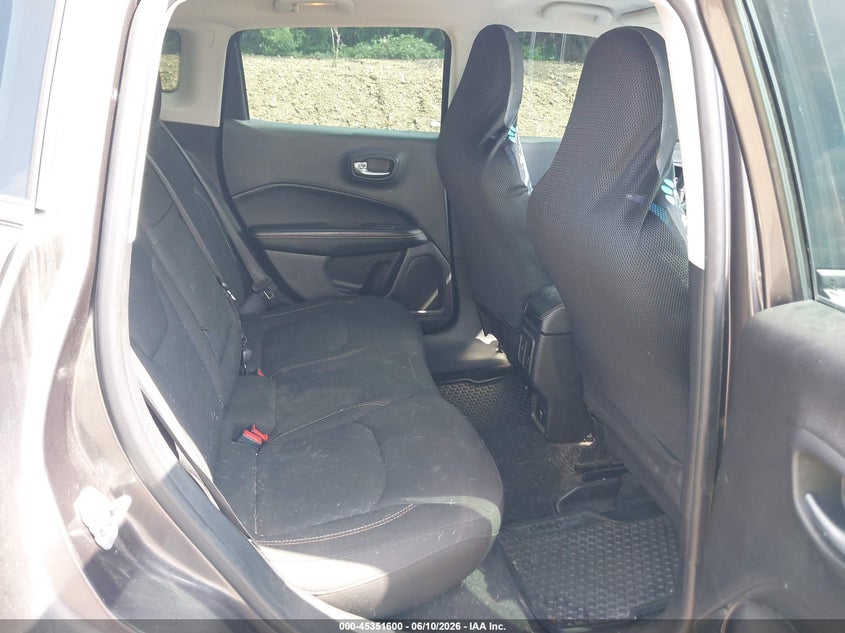2018 JEEP COMPASS auction photo 8