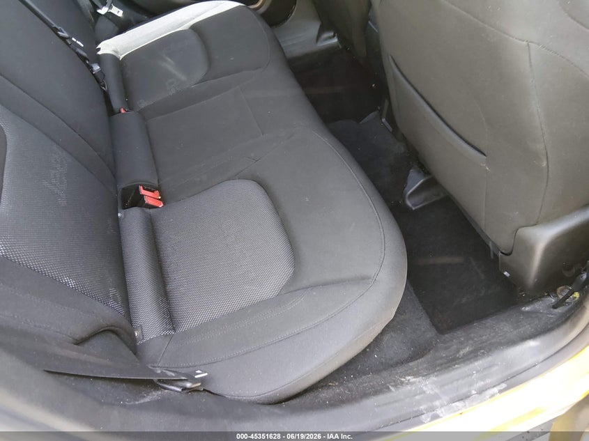 2016 Jeep Renegade Latitude VIN: ZACCJBBT5GPD08699 Lot: 45351628