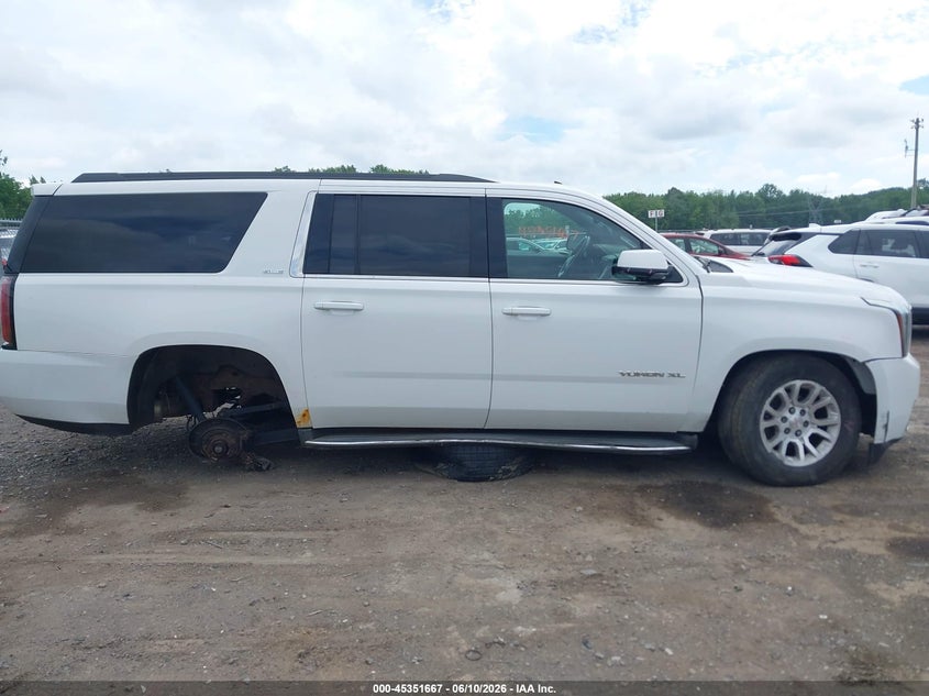 GMC YUKON XL 1500 - zdjęcie 13