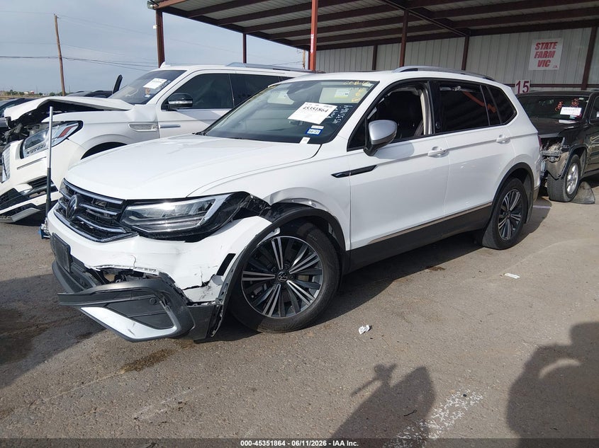 2024 VOLKSWAGEN TIGUAN auction photo 2
