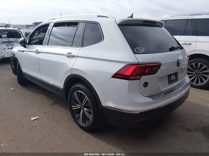 2024 VOLKSWAGEN TIGUAN auction photo 3