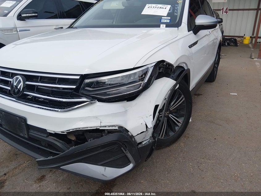 2024 VOLKSWAGEN TIGUAN auction photo 6