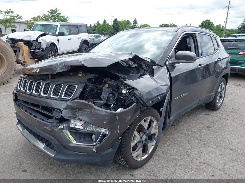 2018 JEEP COMPASS auction photo 2
