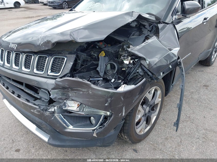 2018 JEEP COMPASS auction photo 6