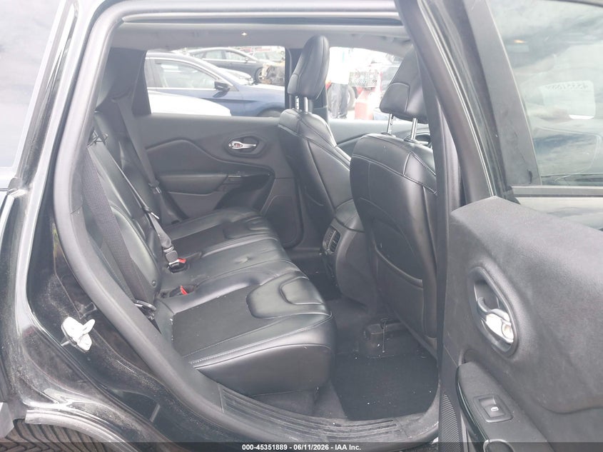 2019 JEEP CHEROKEE auction photo 8