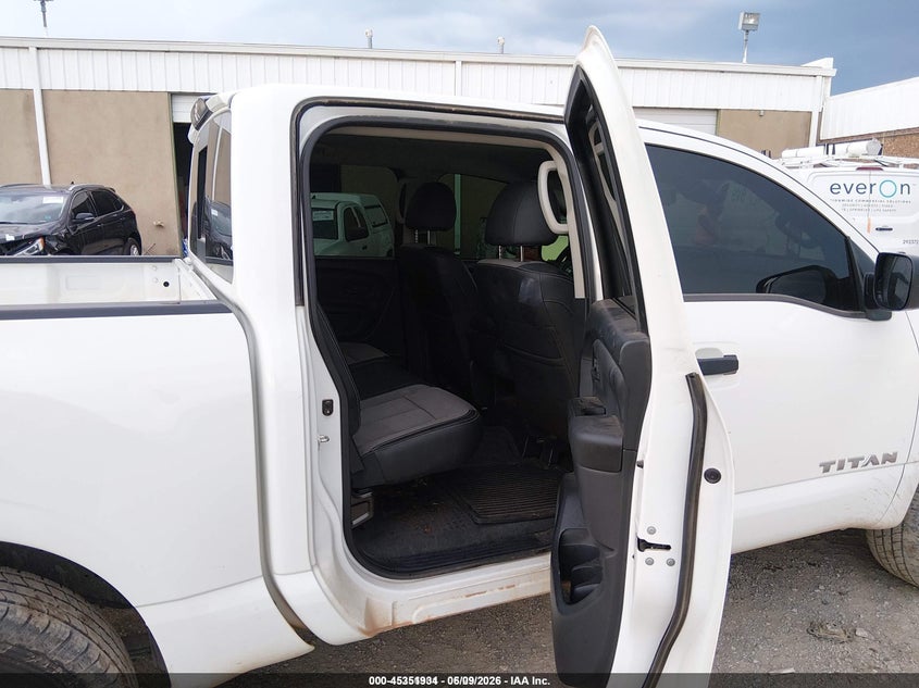 2021 NISSAN TITAN auction photo 8