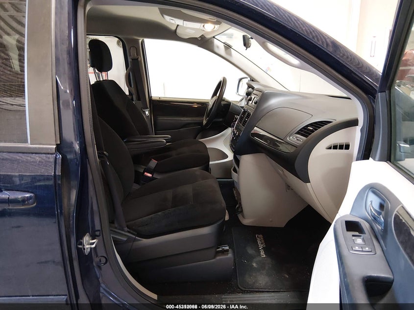 2016 DODGE GRAND CARAVAN auction photo 5