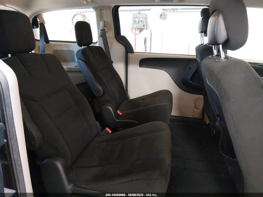 2016 DODGE GRAND CARAVAN auction photo 8