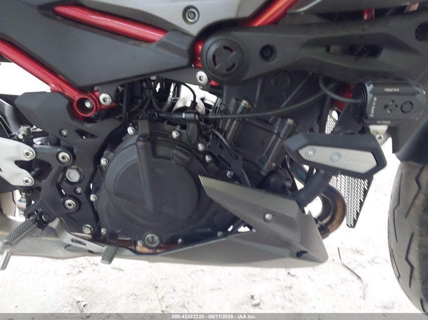 2025 Kawasaki Er500 VIN: ML5ERGF14SDA36884 Lot: 45352230