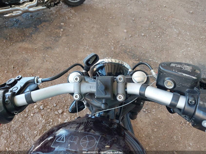 2018 TRIUMPH MOTORCYCLE BONNEVILLE auction photo 7