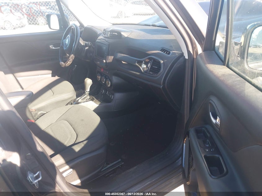 2016 JEEP RENEGADE auction photo 5