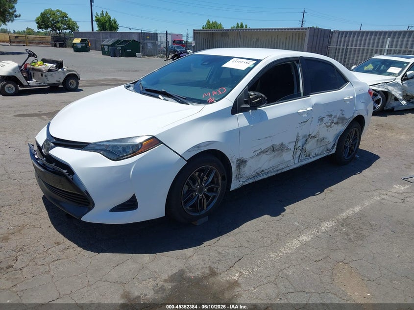 2019 Toyota Corolla Le 5YFBURHE7KP888384 photo 1