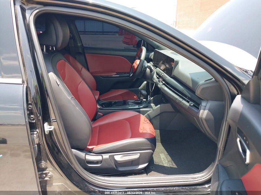 2025 KIA K4 auction photo 5