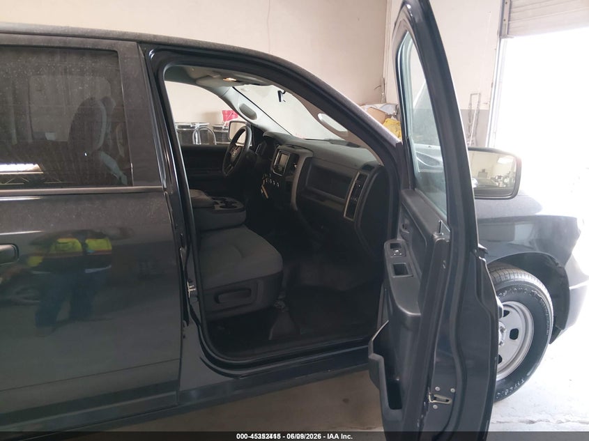 2018 RAM 1500 auction photo 5