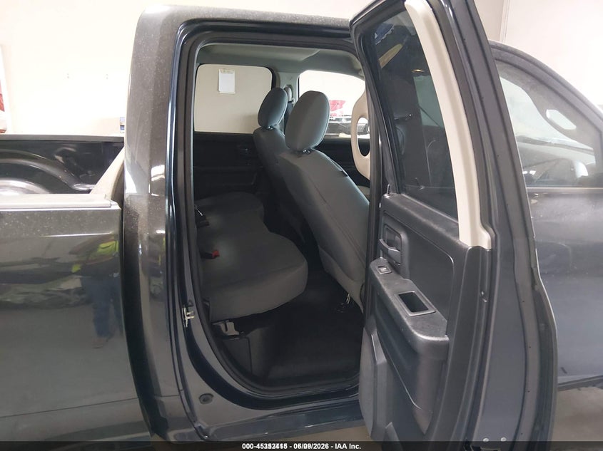 2018 RAM 1500 auction photo 8