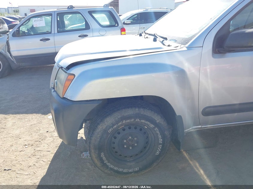 2013 NISSAN XTERRA auction photo 6