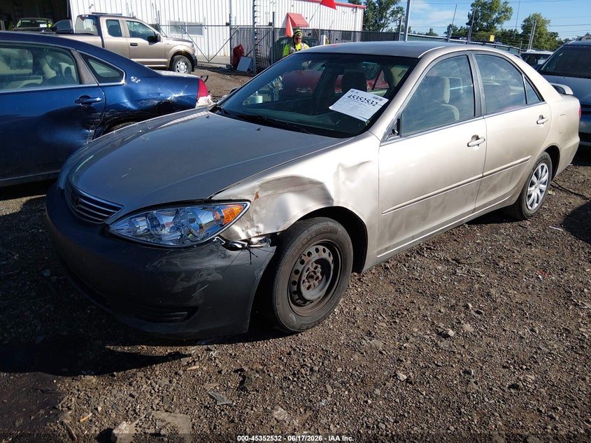 2006 TOYOTA CAMRY auction photo 2