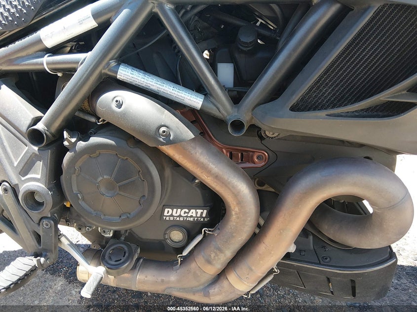 2012 DUCATI DIAVEL auction photo 8