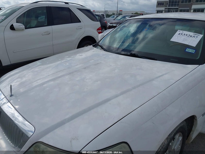 2009 LINCOLN TOWN CAR auction photo 6