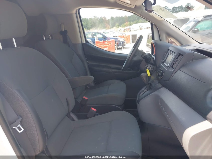 AtlanticExpress - Nissan NV 200