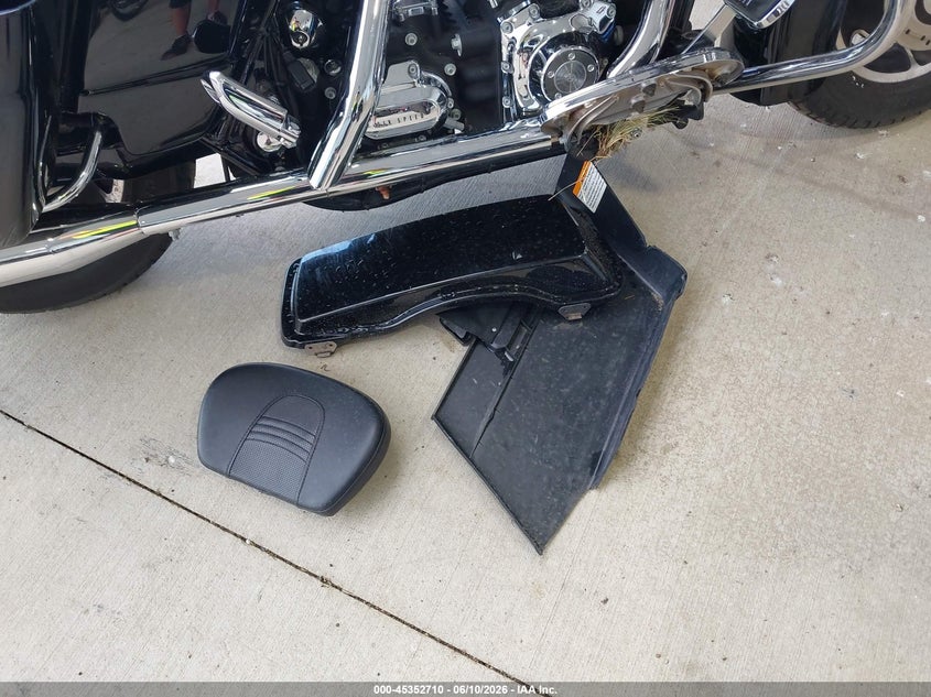2007 Harley-Davidson Flhx VIN: 1HD1KB41X7Y657430 Lot: 45352710