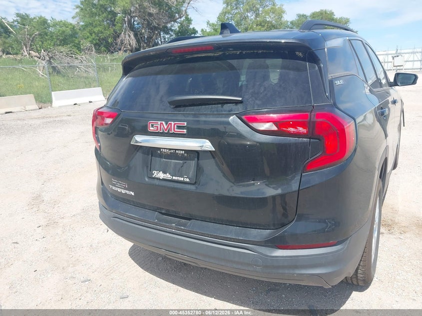 2018 GMC TERRAIN auction photo 4