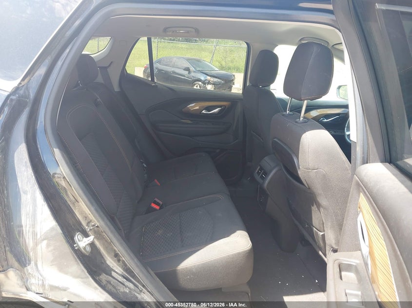 2018 GMC TERRAIN auction photo 8