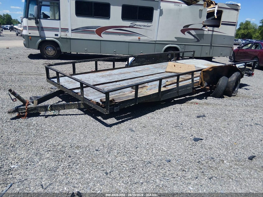 1999 JERRY JAMES 22' UTILITY auction photo 2