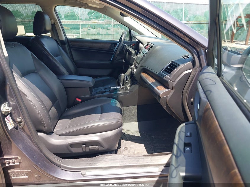 2015 SUBARU OUTBACK auction photo 5