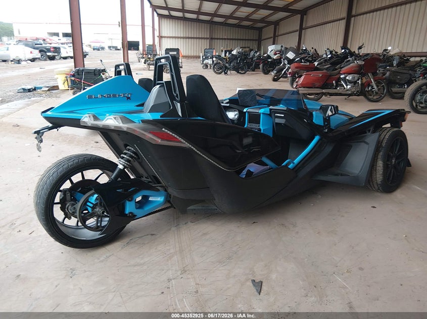 2020 POLARIS SLINGSHOT auction photo 4