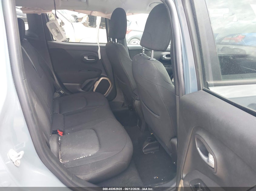 2017 JEEP RENEGADE auction photo 8
