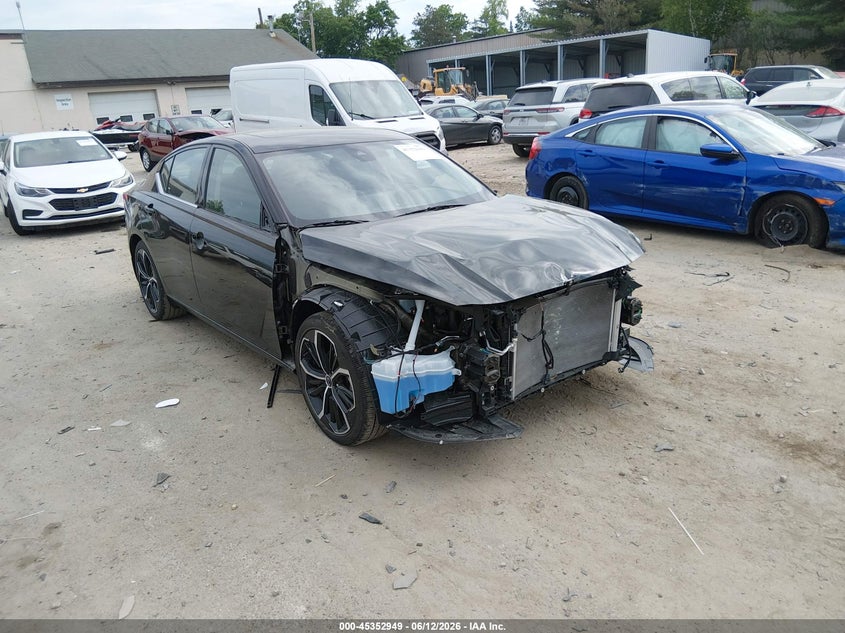 NISSAN ALTIMA SR FWD 2023