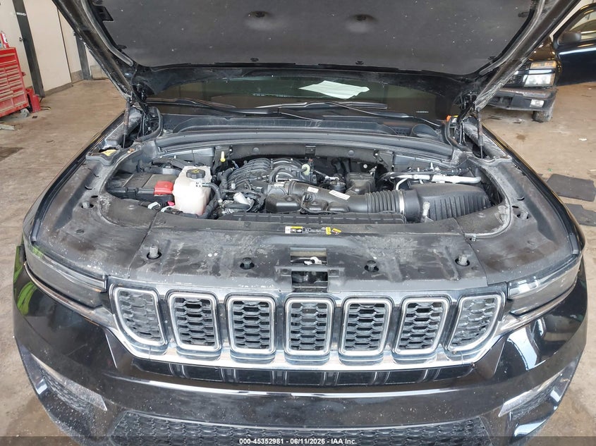 JEEP GRAND CHEROKEE - zdjęcie 10
