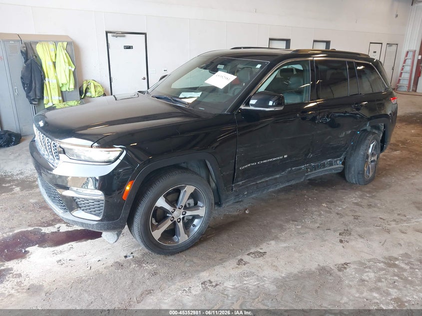 JEEP GRAND CHEROKEE - zdjęcie 2