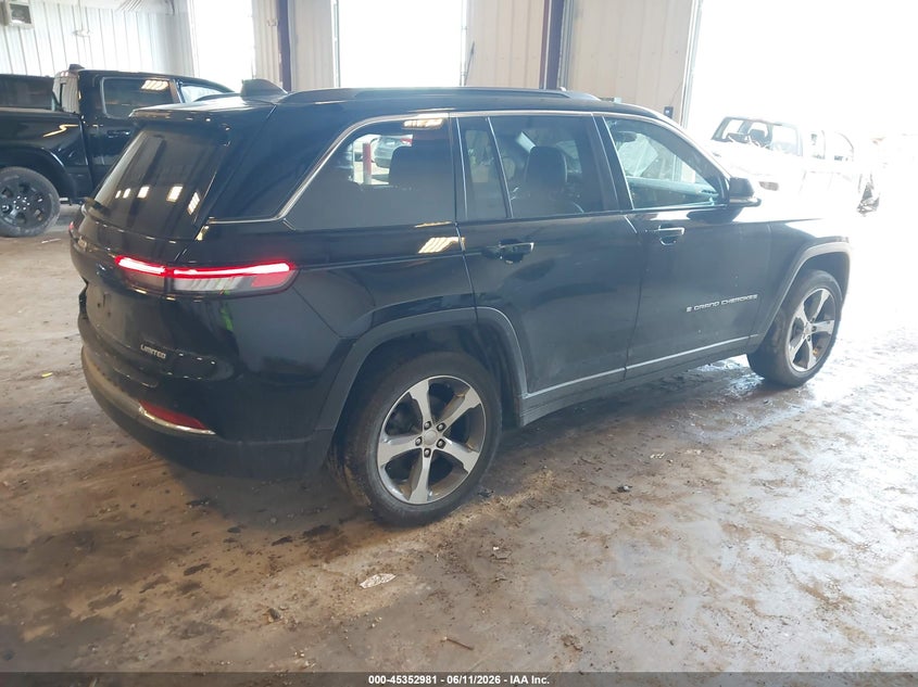 JEEP GRAND CHEROKEE - zdjęcie 4