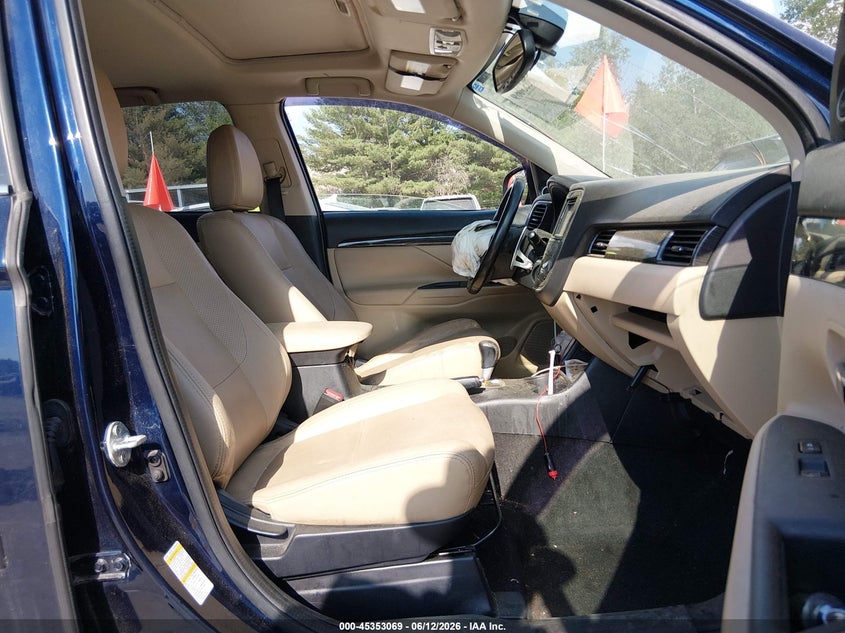 2016 MITSUBISHI OUTLANDER auction photo 5